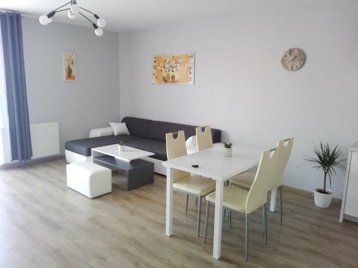 Appartamento Apartament Marzenie 9 - Opole Esterno foto